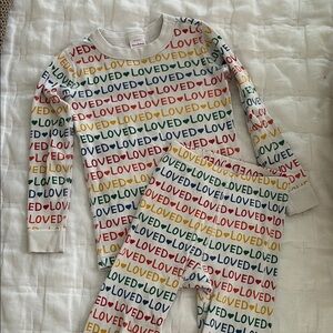 Kids Hanna Andersson Pajamas with Multicolor 'Loved' Print